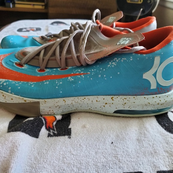 Nike KD 6 Maryland Blue Crabs - Picture 3 of 4